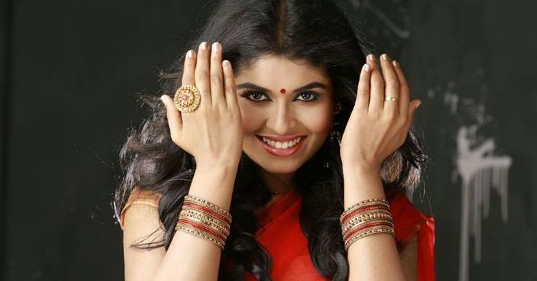 aryaycku-parinayam-a-new-reality-show-malayalai-actress