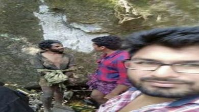 man behind selfi found