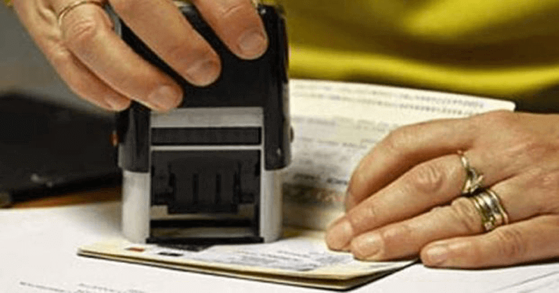 OMAN TO CONTROL JOB VISA APPLICATIONS