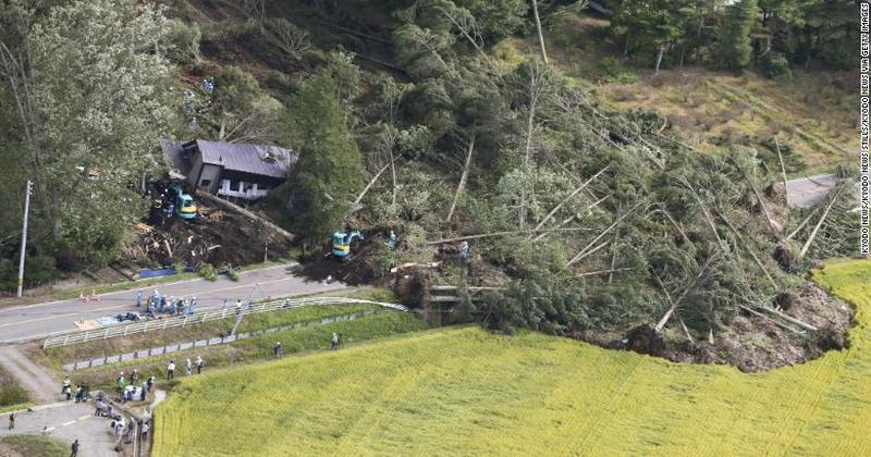 JAPAN EARTHQUAKE