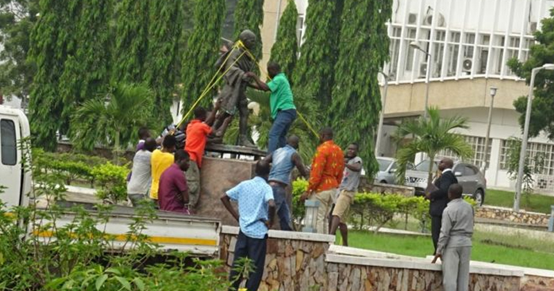 gandhi statue removed