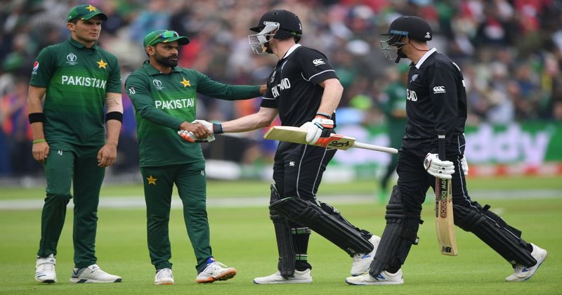 PAKSITHAN VS NEWZEALAND 4